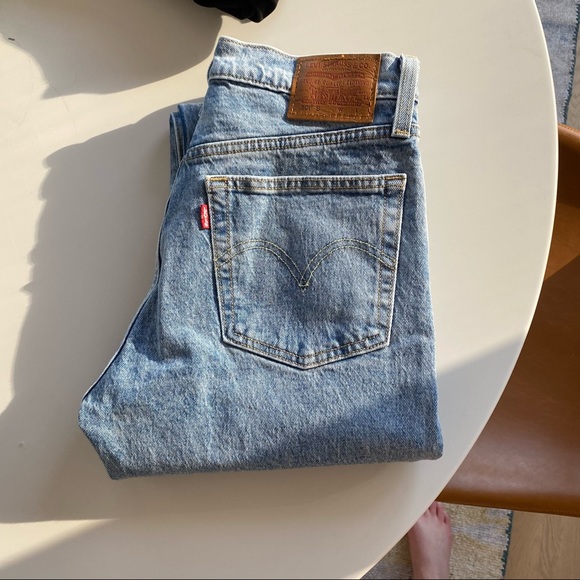 Levi’s 501 Jeans in Tango Light - Picture 6 of 8